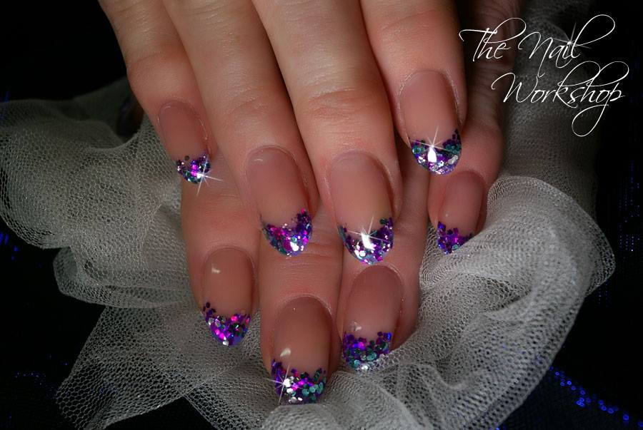 Stunning Christmas Nail Art